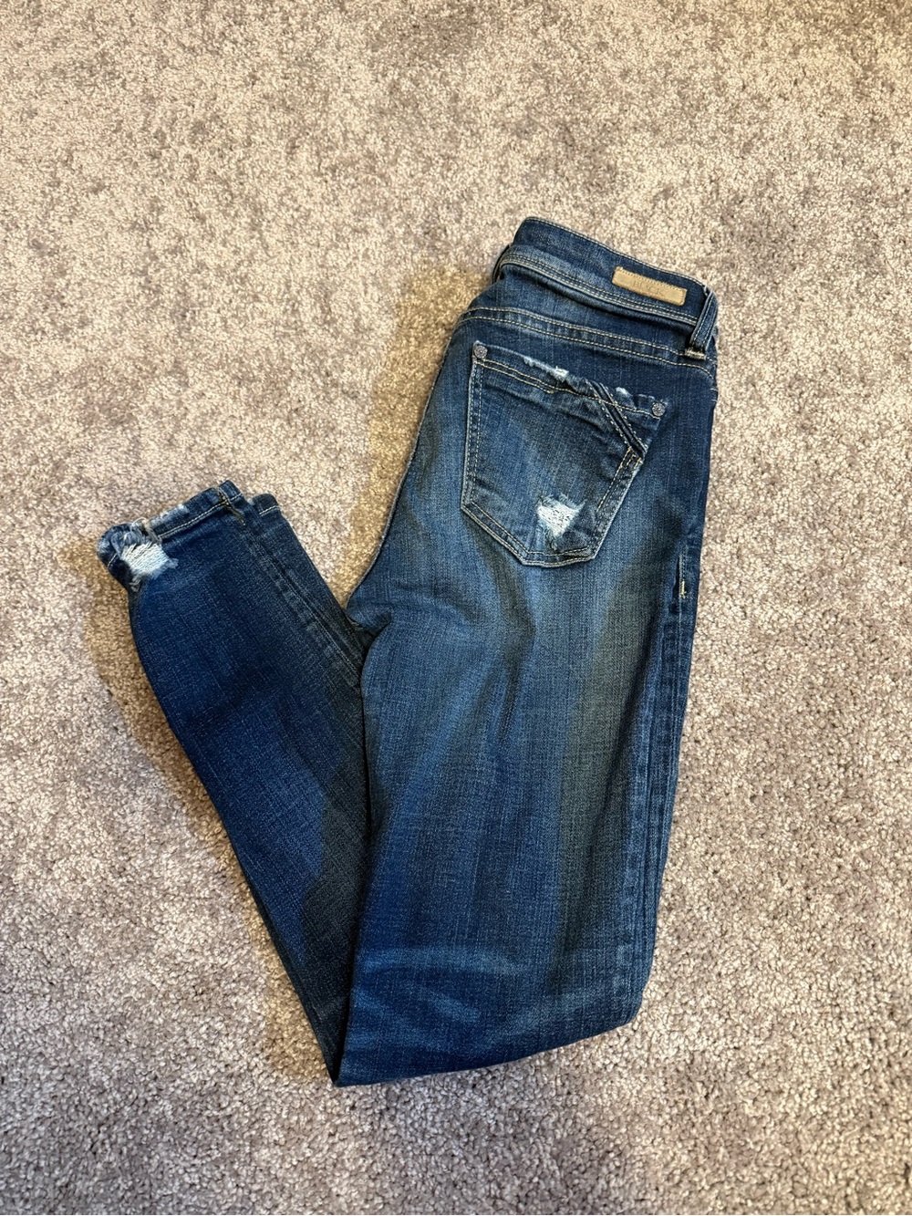 Buckle Black Women’s Dark Blue Distressed Skinny Jeans 26x27
